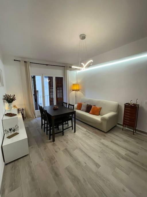 Habitacion Roca Foradada En Casa Cami De Les Aiguees Monistrol De Montserrat Eksteriør billede